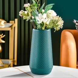 Modern Nordic-Style Plastic Flower Vase (Color: Green)