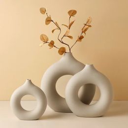 Stylish Nordic Style Ceramic & Porcelain Vase (Color: White A, size: small)